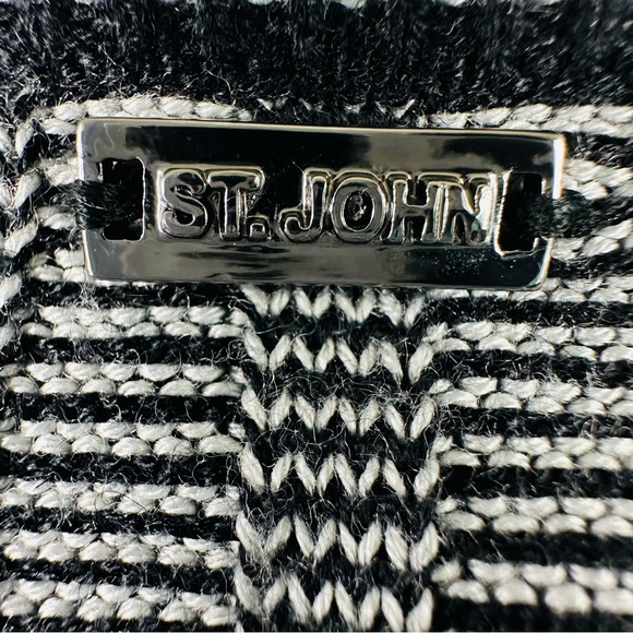 ST. JOHN KNIT PULLOVER STRIPED SWEATER SIZE (M) - Picture 9 of 12